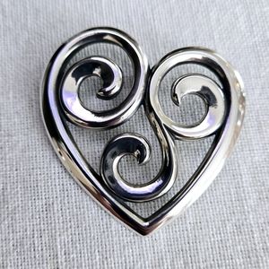 Retired James Avery Scrolled Heart Pendant